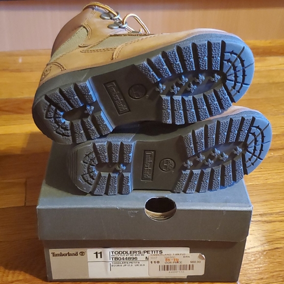 Boots - Picture 3 of 4